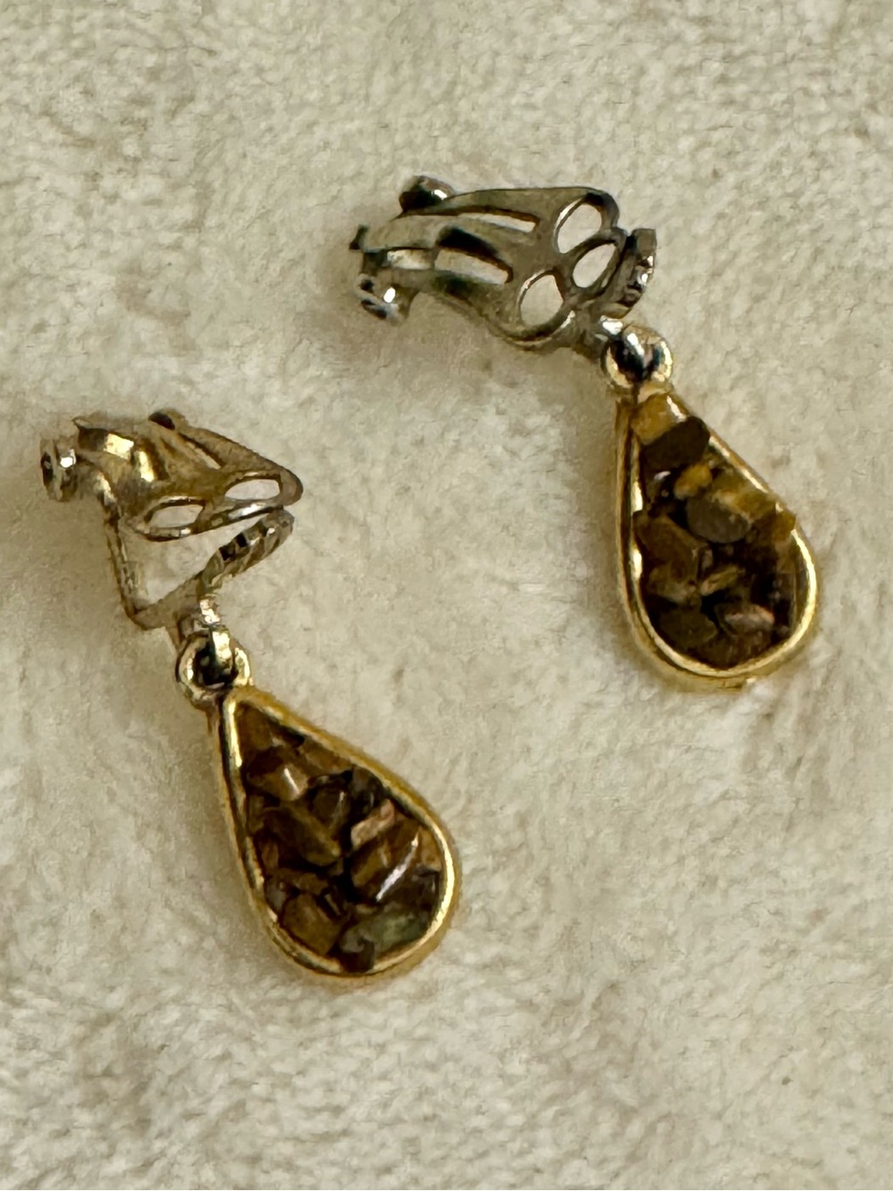 Vintage Gold Teardrop Dangle Earrings with Brown Stone Inlay